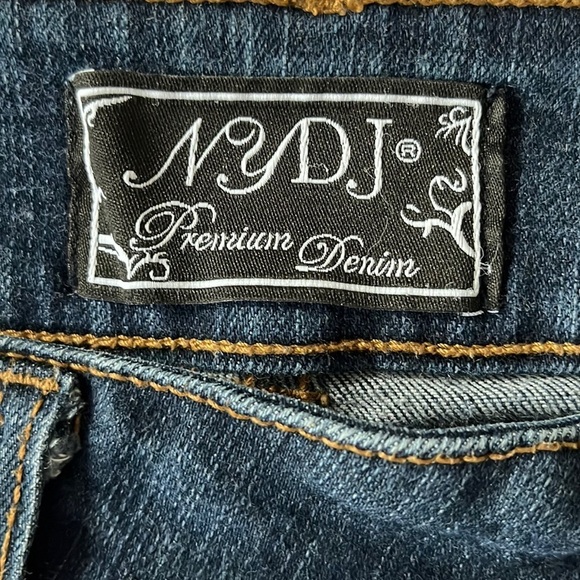 NYDJ premium Denim Jean Capris. Size 12P. Fits regular size 12 - Picture 3 of 11